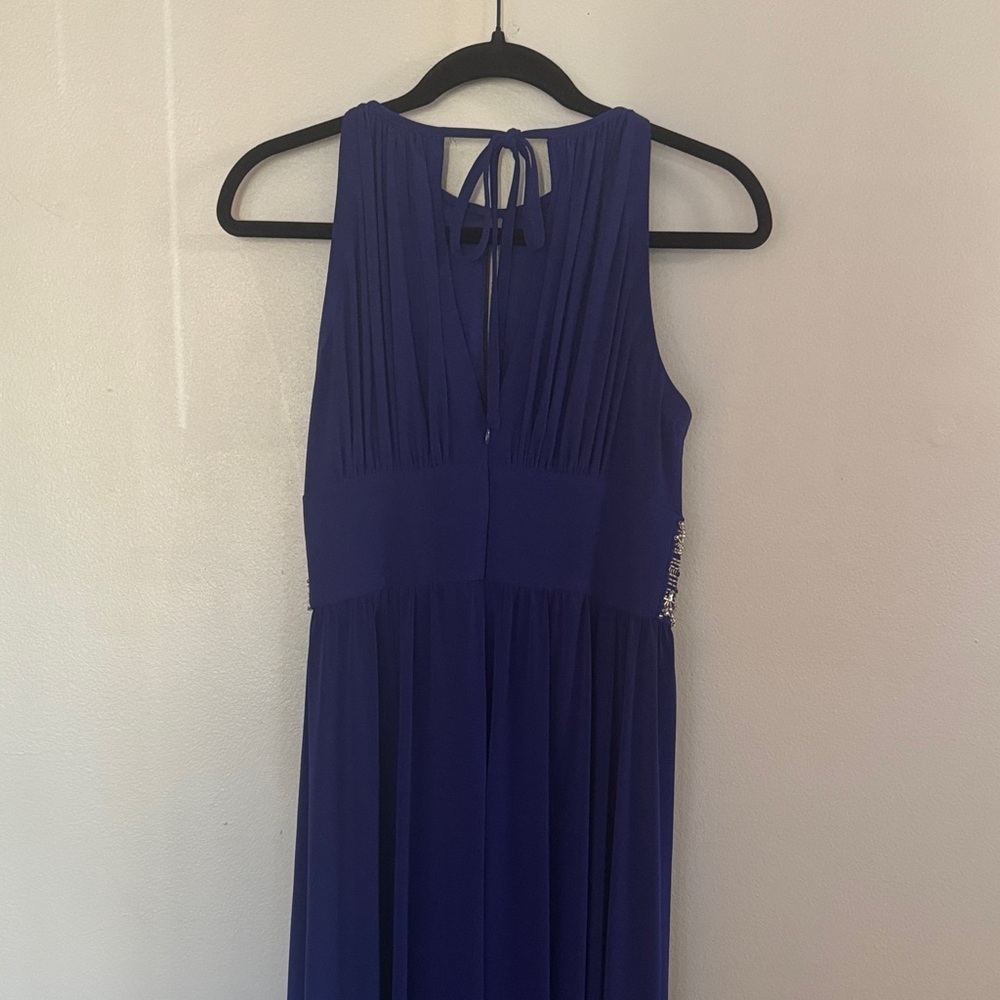 R & M Collection Elegant Blue Evening Dress with Embellished Waist - Picture 7 of 7